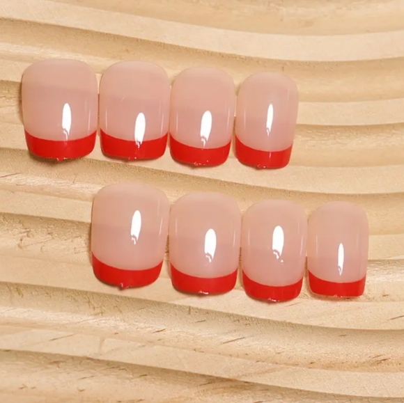 73) NWT Press-On Nails - Picture 3 of 4